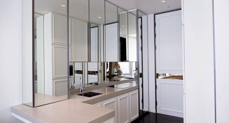 For rent 1 bed condo in Pathum Wan, Bangkok