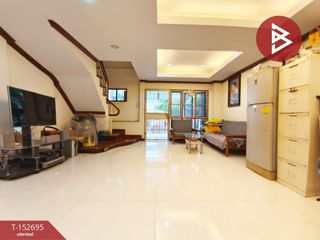 For sale 3 bedrooms townhouse in Bang Sue, Bangkok