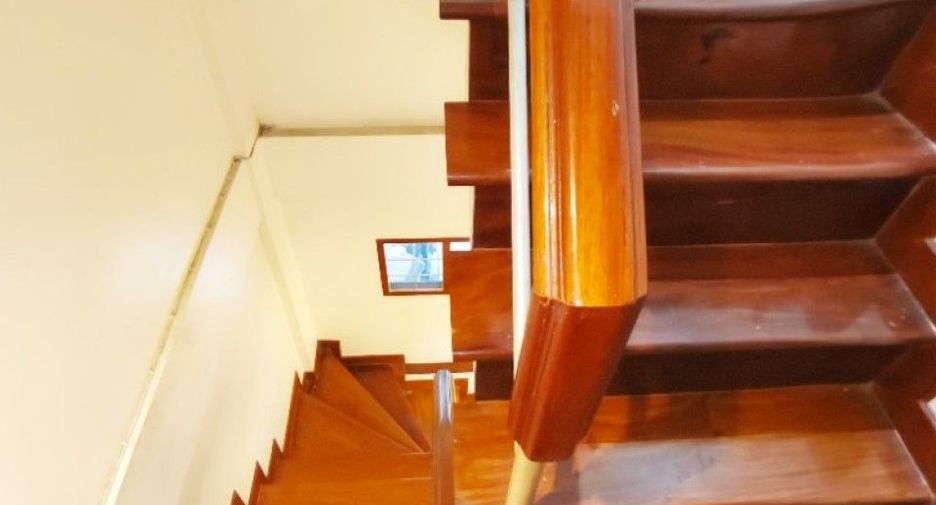 For sale 3 bedrooms townhouse in Bang Sue, Bangkok