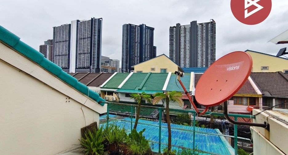 For sale 3 bedrooms townhouse in Bang Sue, Bangkok