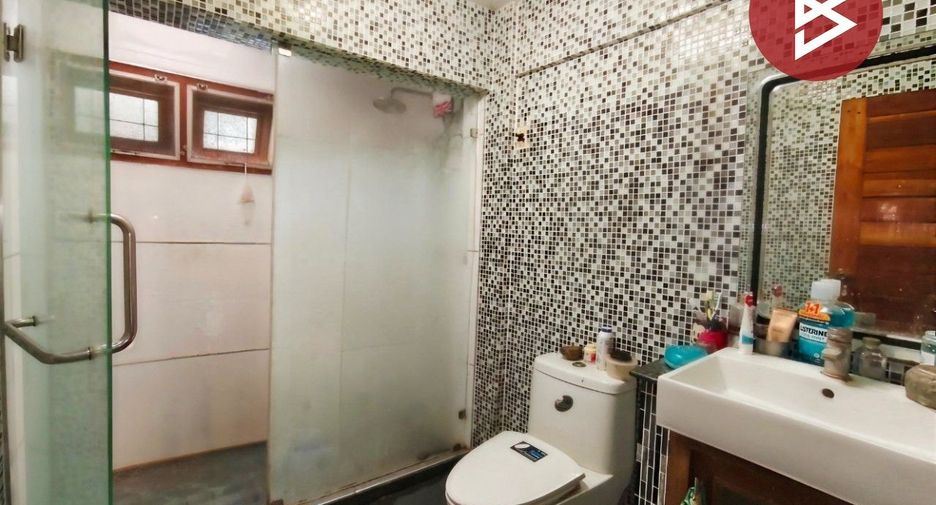 For sale 3 bedrooms townhouse in Bang Sue, Bangkok