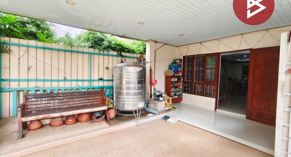 For sale 3 bedrooms townhouse in Bang Sue, Bangkok