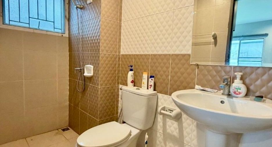 For sale 3 bedrooms townhouse in Bang Bua Thong, Nonthaburi