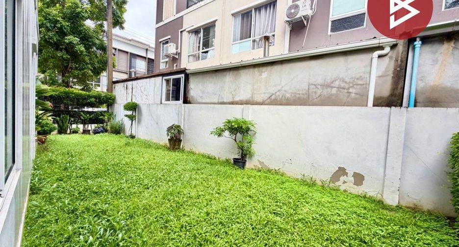 For sale 3 bedrooms townhouse in Bang Bua Thong, Nonthaburi