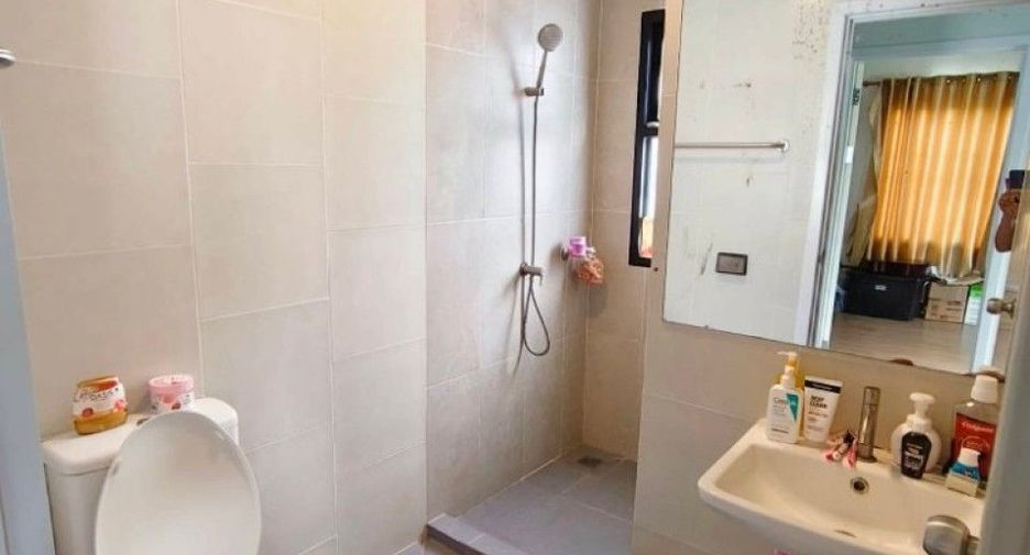 For rent and for sale 4 bedrooms house in Bang Pakong, Chachoengsao