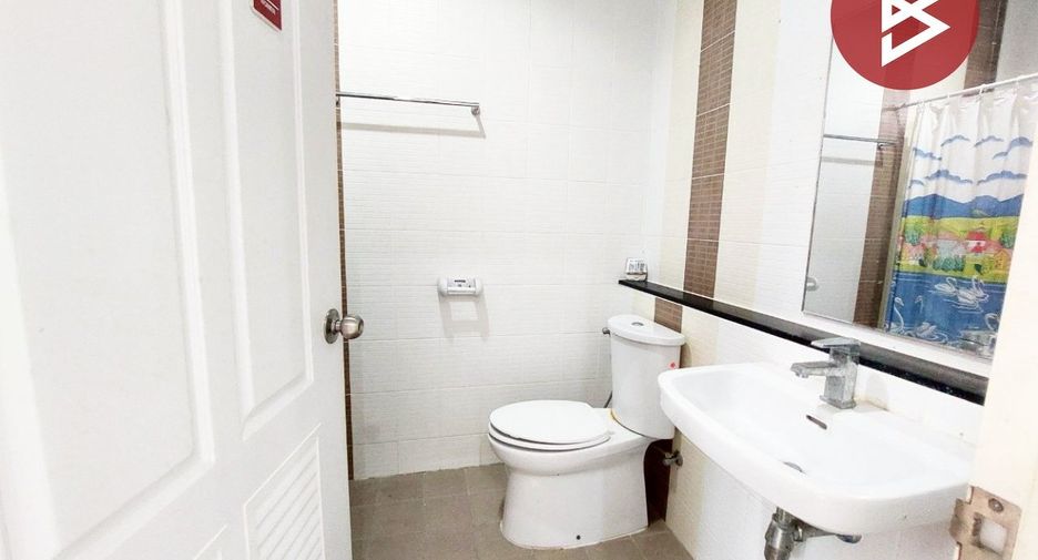 Reihenhaus zum Kauf mit 3 Zimmer in Ban Bueng, Chonburi