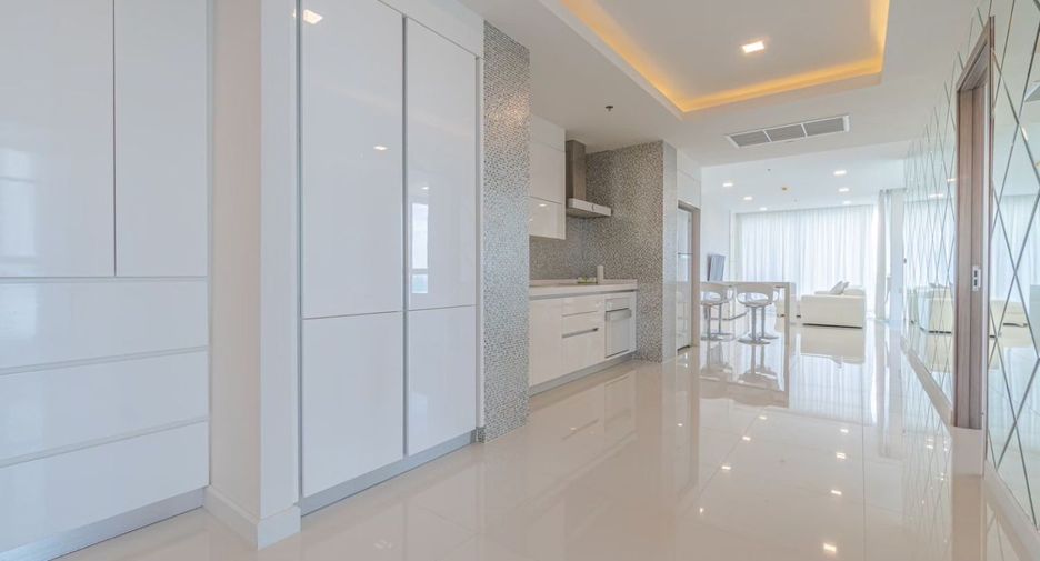 For sale 3 bedrooms condo in Bang Saray, Pattaya