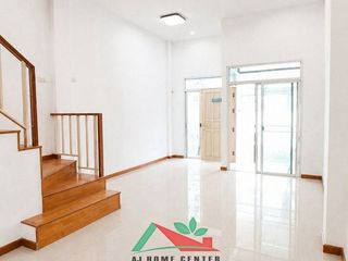 Продажа 3 спальни таунхаус в Лат Пхрао, Бангкок