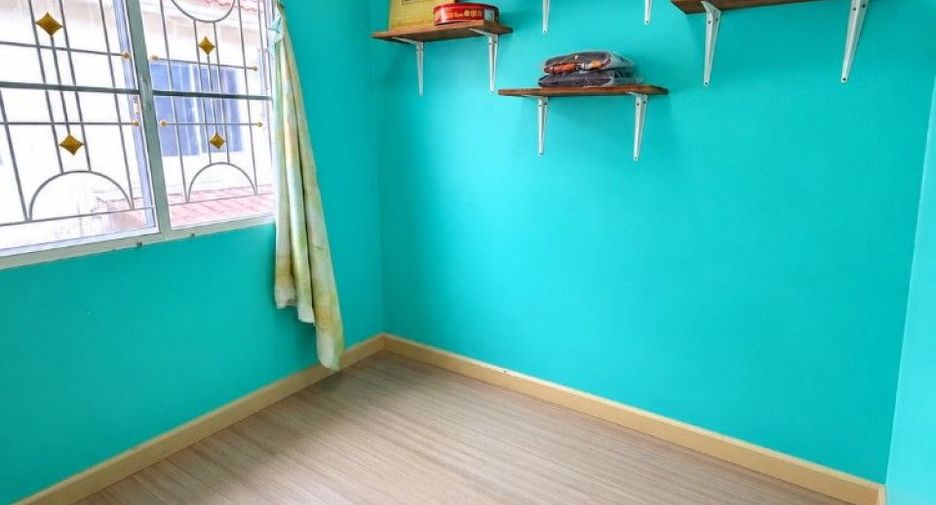 For sale 3 bedrooms townhouse in Phra Samut Chedi, Samut Prakan