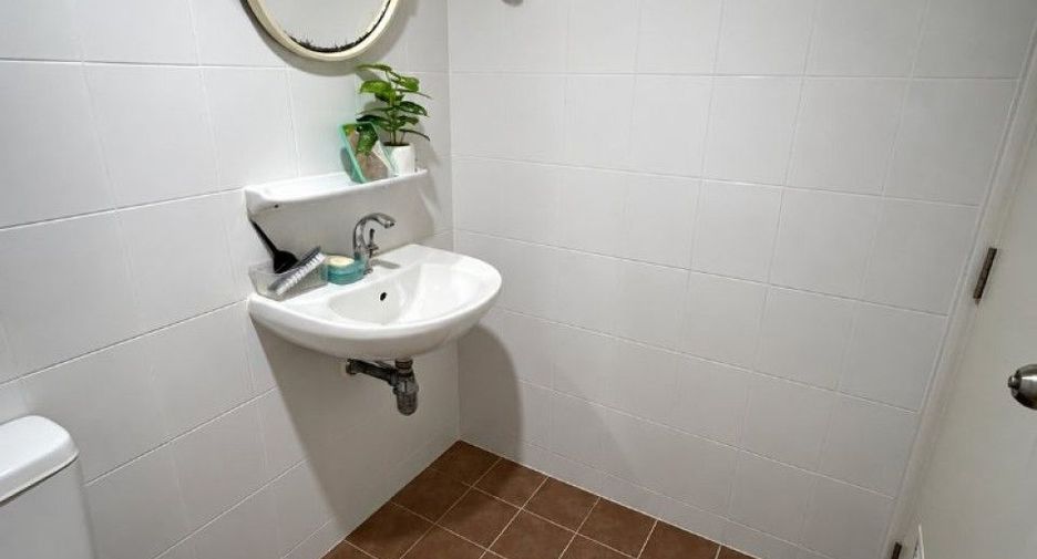 For sale 3 bedrooms townhouse in Phra Samut Chedi, Samut Prakan