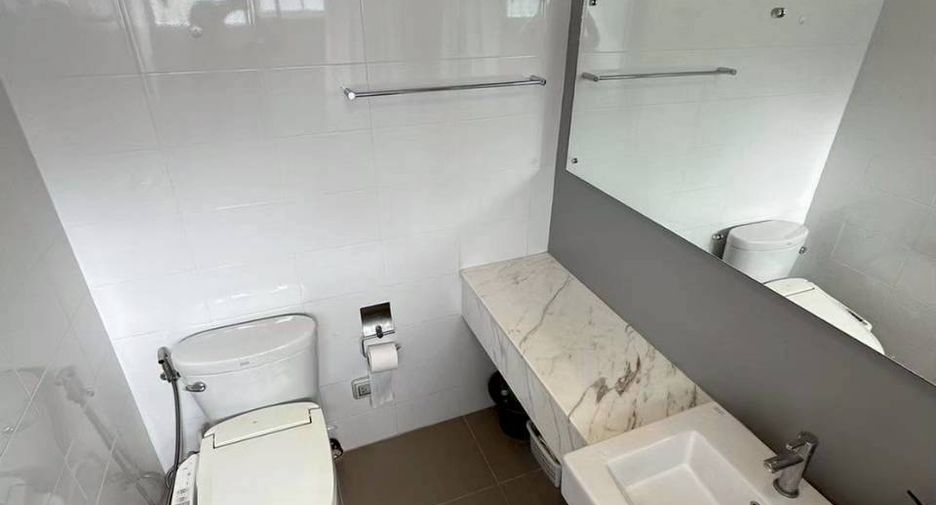 For rent 3 bedrooms house in Mueang Chiang Mai, Chiang Mai