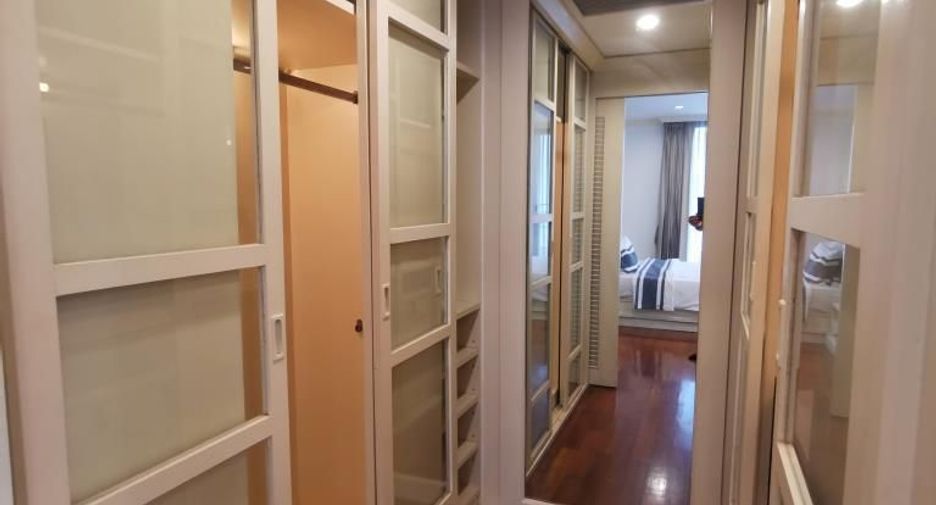 For rent 2 bedrooms apartment in Sathon, Bangkok