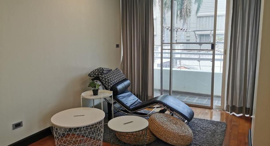 For rent 2 bedrooms apartment in Sathon, Bangkok