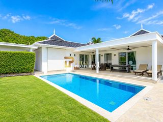 For sale 3 bedrooms villa in Hua Hin, Prachuap Khiri Khan