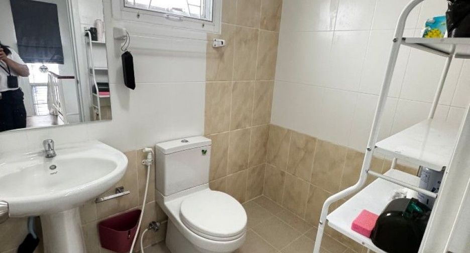 For sale 3 bedrooms house in Nong Chok, Bangkok