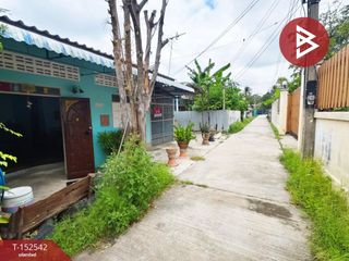 For sale 3 bedrooms house in Krathum Baen, Samut Sakhon