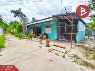 For sale 3 bedrooms house in Krathum Baen, Samut Sakhon