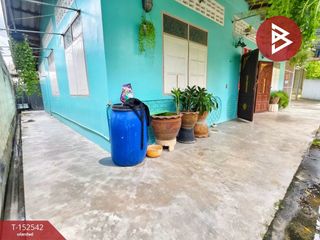 For sale 3 bedrooms house in Krathum Baen, Samut Sakhon