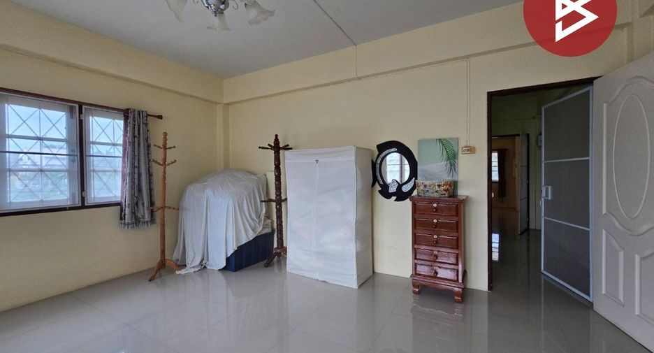 For sale 2 bedrooms townhouse in Cha Am, Phetchaburi