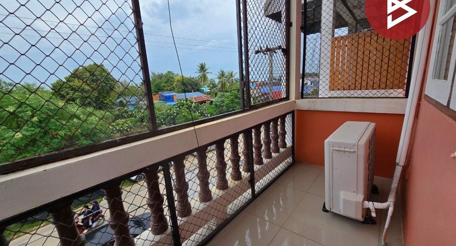 For sale 2 bedrooms townhouse in Cha Am, Phetchaburi