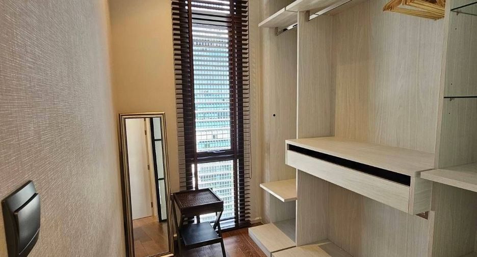 Wohnung zur Miete mit 2 Zimmer in Pathum Wan, Bangkok