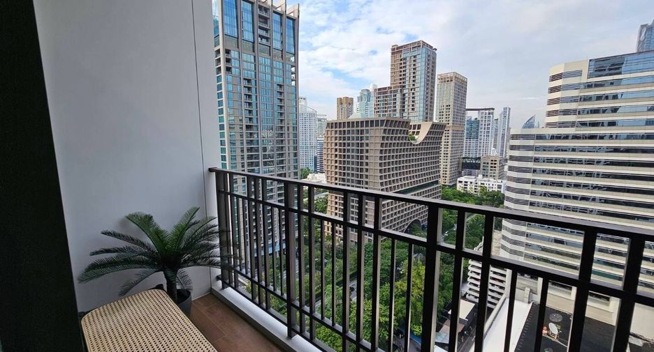Wohnung zur Miete mit 2 Zimmer in Pathum Wan, Bangkok