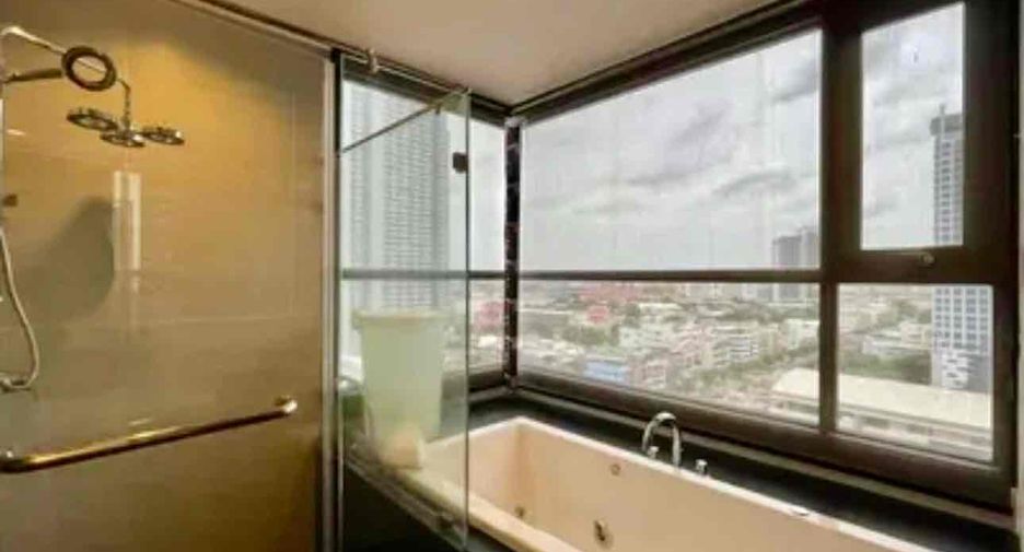 For rent 2 bedrooms condo in Bang Sue, Bangkok