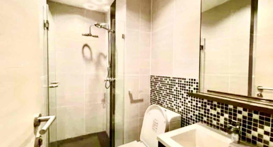 For rent 2 bedrooms condo in Bang Sue, Bangkok