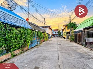 For sale 2 bedrooms townhouse in Mueang Chachoengsao, Chachoengsao