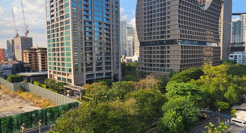 For rent 1 bed condo in Pathum Wan, Bangkok