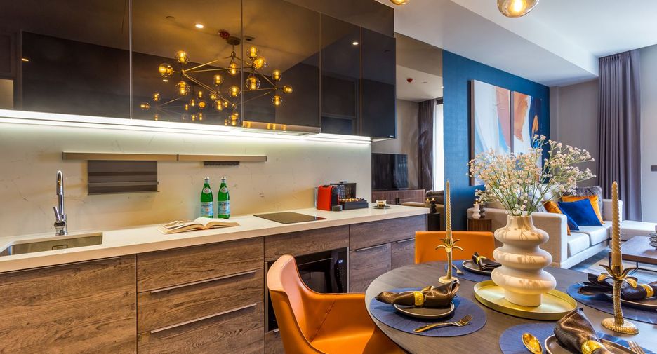 For rent 2 bedrooms condo in Pathum Wan, Bangkok