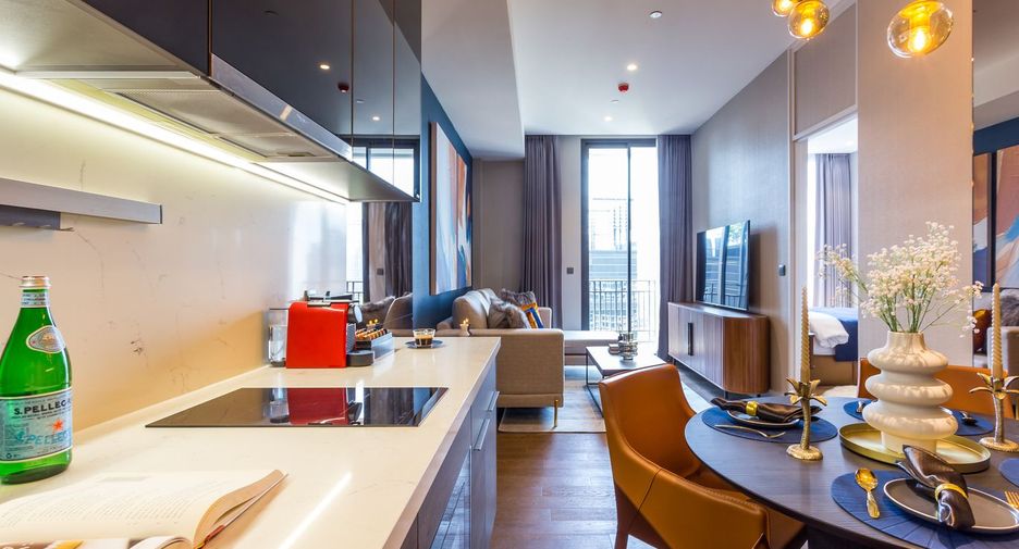 For rent 2 bedrooms condo in Pathum Wan, Bangkok