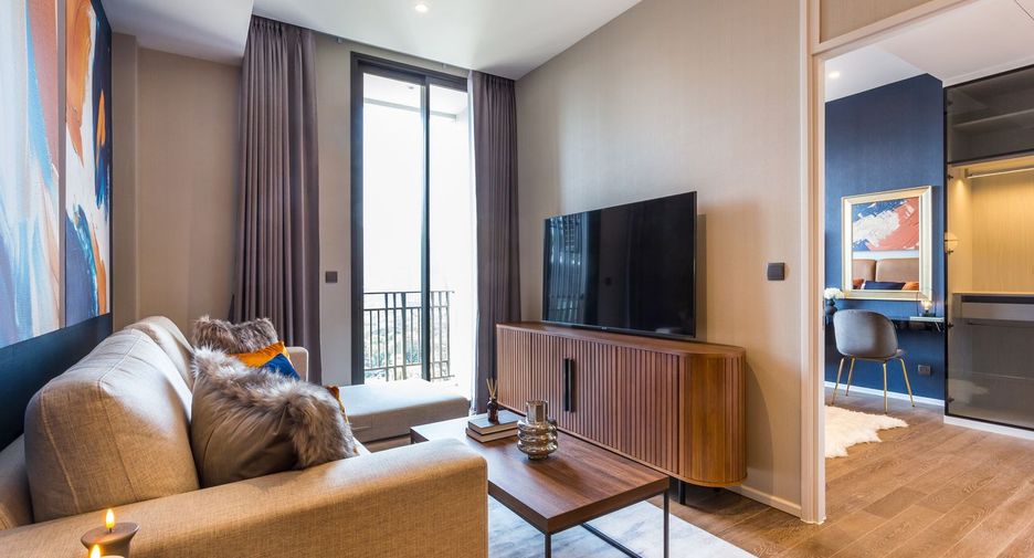 For rent 2 bedrooms condo in Pathum Wan, Bangkok