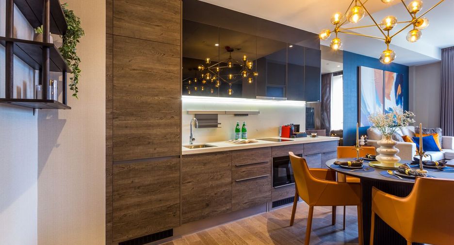 For rent 2 bedrooms condo in Pathum Wan, Bangkok