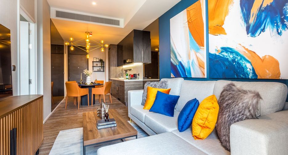 For rent 2 bedrooms condo in Pathum Wan, Bangkok