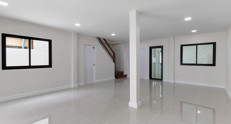 À vendre 3 chambres maison à Pak Kret, Nonthaburi