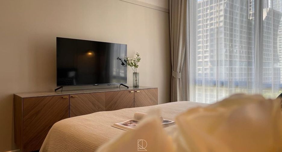 For rent 1 bed condo in Pathum Wan, Bangkok