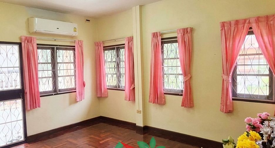 For sale 3 bedrooms house in Taling Chan, Bangkok