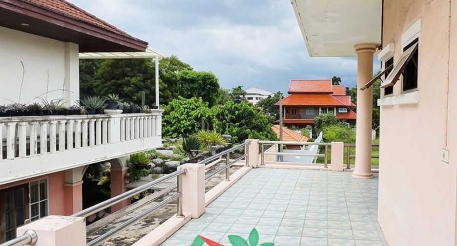 For sale 3 bedrooms house in Taling Chan, Bangkok