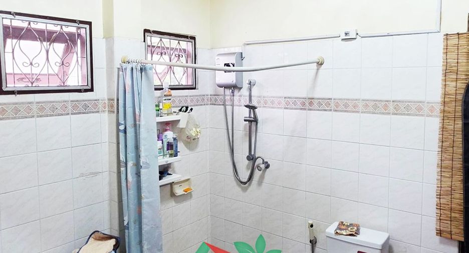 For sale 3 bedrooms house in Taling Chan, Bangkok