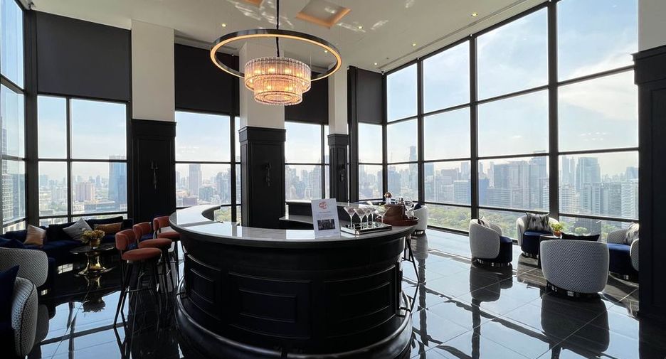 For rent 1 bed condo in Pathum Wan, Bangkok
