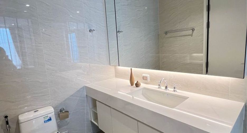 For rent 1 bed condo in Pathum Wan, Bangkok