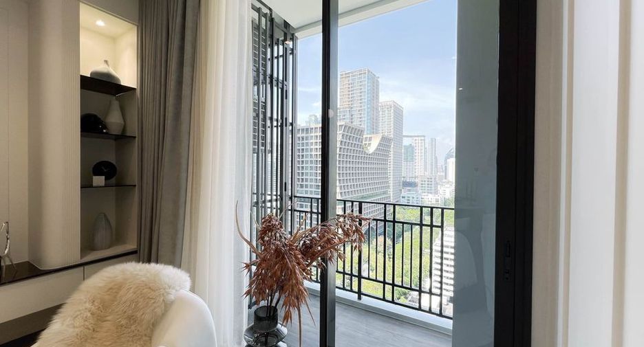 For rent 1 bed condo in Pathum Wan, Bangkok