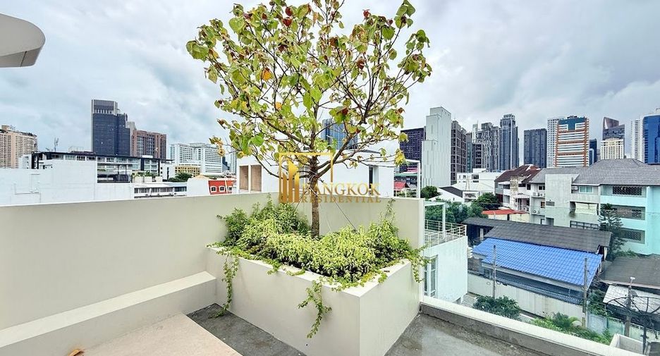 Villa zum Kauf mit 3 Zimmer in Watthana, Bangkok