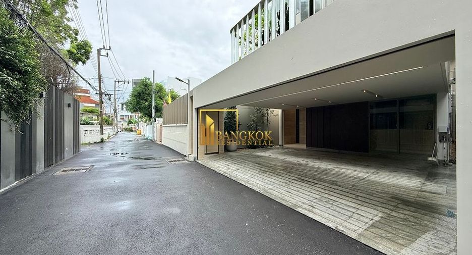 Villa zum Kauf mit 3 Zimmer in Watthana, Bangkok