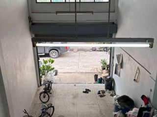 Продажа 2 спальни торговое помещение в Mueang Samut Sakhon, Самутсакхон