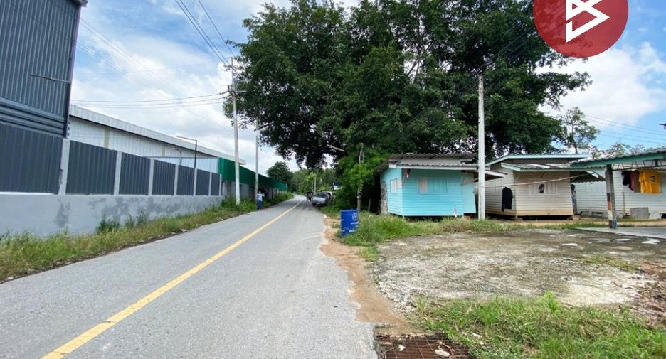 À vendre terrain à Phanat Nikhom, Chonburi