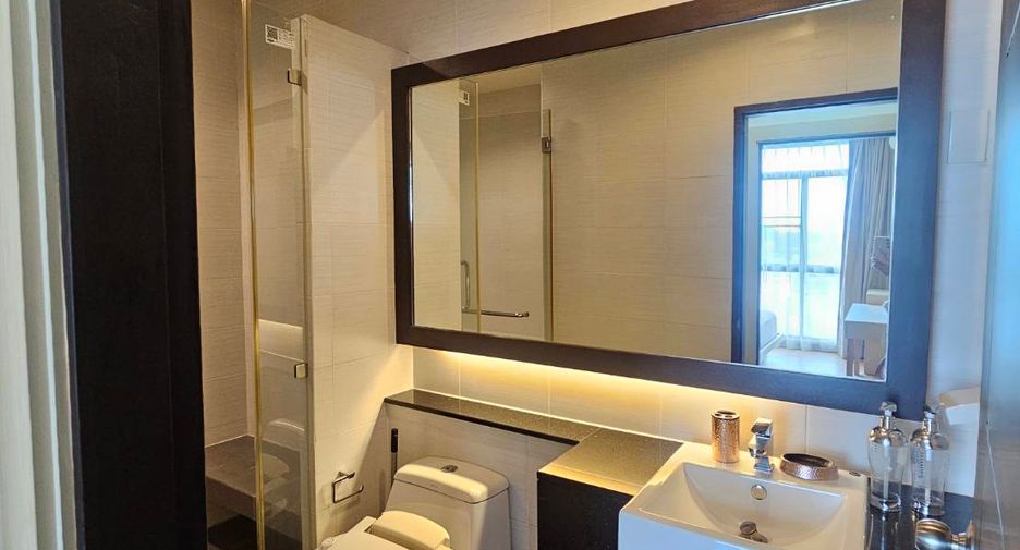 For sale 1 bed condo in Si Racha, Chonburi