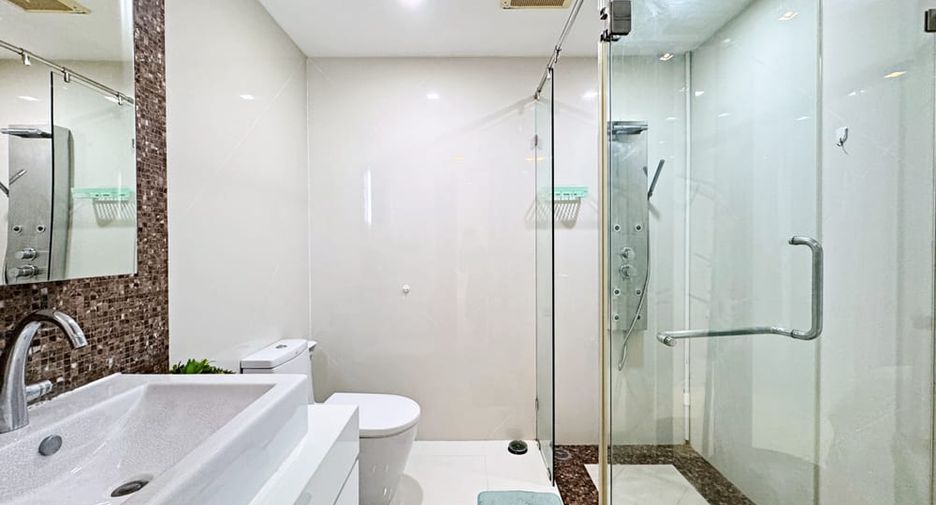 For rent and for sale 2 bedrooms condo in Bang Lamung, Chonburi