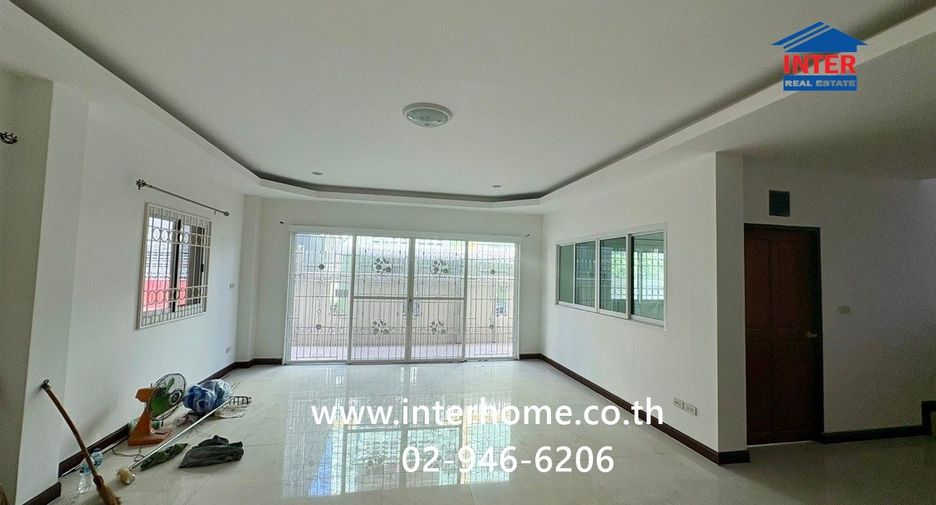 For sale 10 bedrooms house in Wang Thonglang, Bangkok